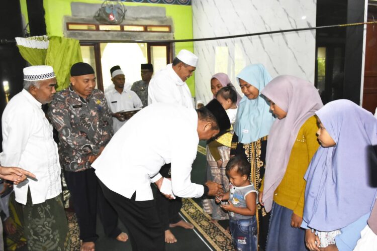 Safari Jumat Ramadan Pemkab Madina di Desa Sirangkap, Warga Keluhkan Infrastruktur