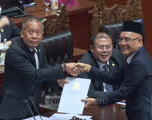 DPR RI Setujui Delepan Calon Anggota BAZNAS RI 2025-2030