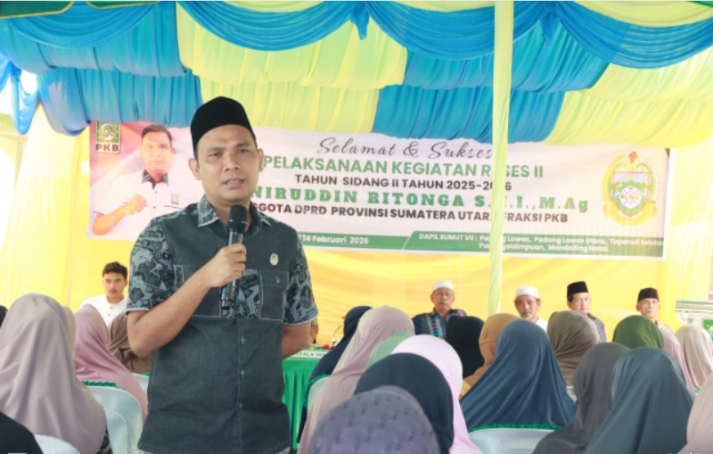 Warga Desa Sihopur Serahkan Aspirasi Pembangunan Ke Muniruddin Ritonga