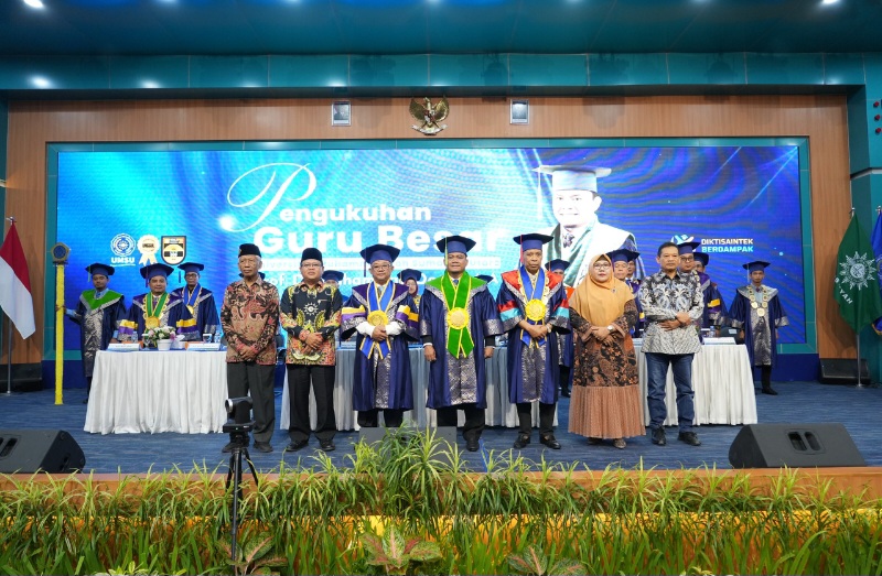 UMSU Kukuhkan Guru Besar Studi Islam, Mendikdasmen Soroti Krisis Kebenaran Di Era Digital