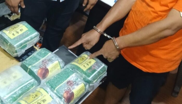 Poldasu Gagalkan Penyelundupan 8 Kg Sabu Modus Kemasan Bika Ambon, Dua Warga Medan Diamankan