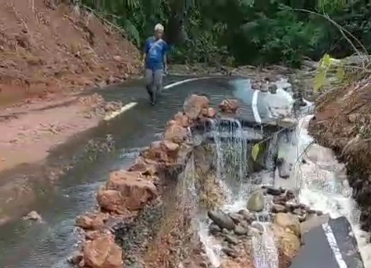 Anggota DPRD Sumut Aswin Parinduri Minta Penanganan Darurat Jalan Amblas Di Jembatan Merah–Muarasoma