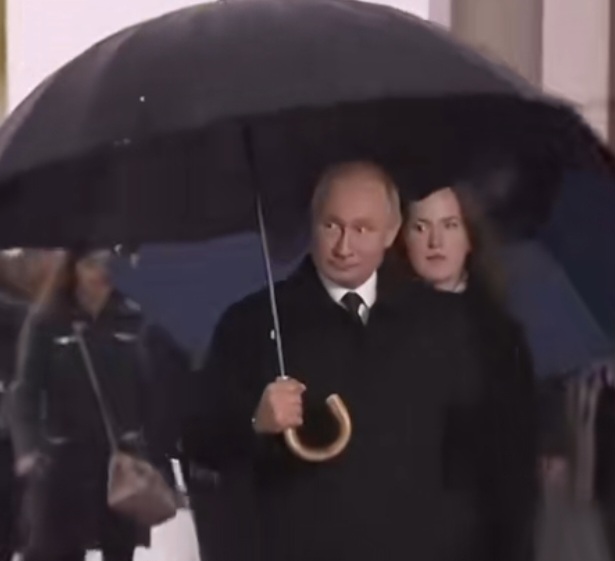 Rusia Mewanti-wanti Risiko Perang Nuklir