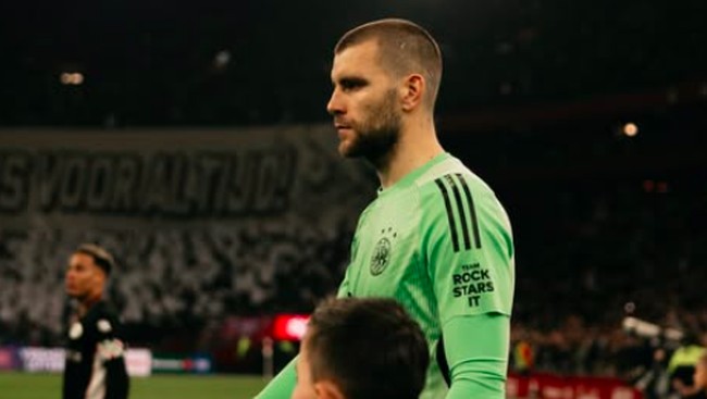 Paes Tampil Heroik, Pelatih NEC Ngamuk Gagal Hajar Ajax