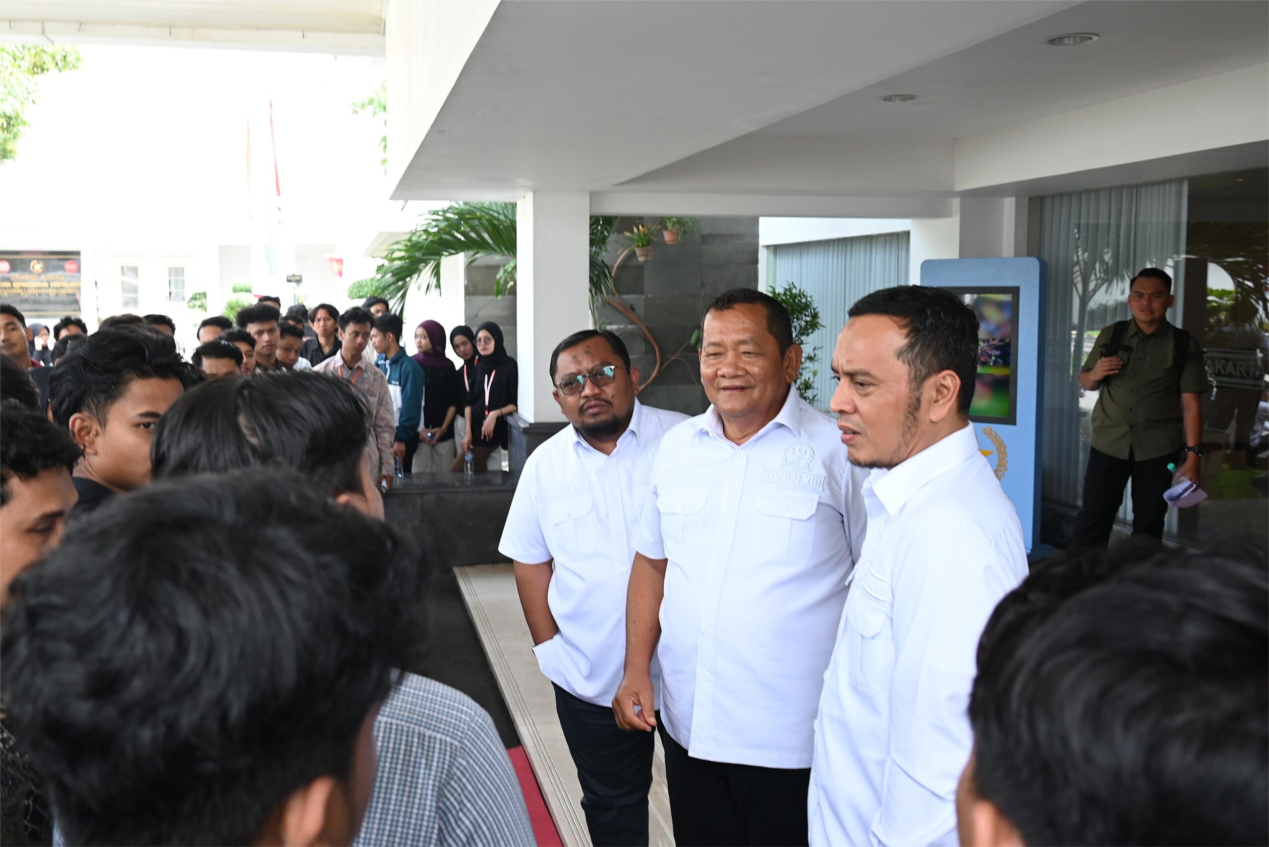 Kepada Komisi XIII DPR Mahasiswa Di Yogyakarta Pertanyakan Kepastian HAM Atas Konflik Agraria Di Toba