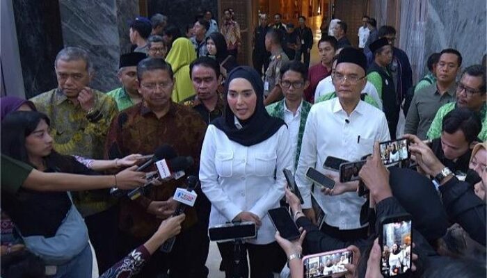 DPR Siap Fasilitasi Koordinasi Lintas Kementerian Terkait Guru Madrasah Jadi PPPK