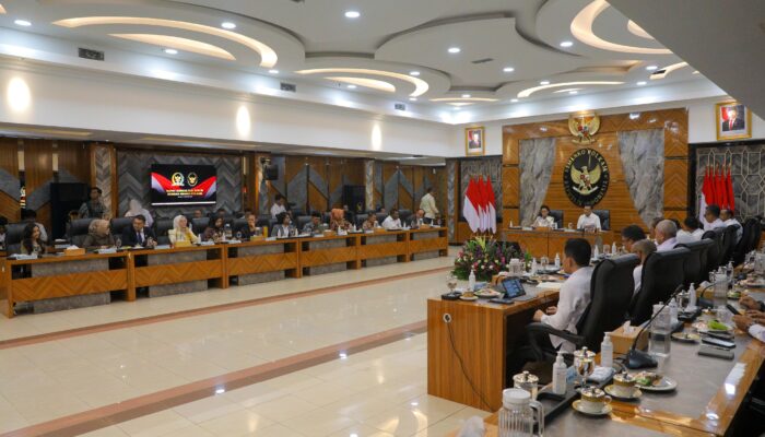 Rakor Dengan Menkopolkam, DPD RI Sampaikan Aspirasi Daerah