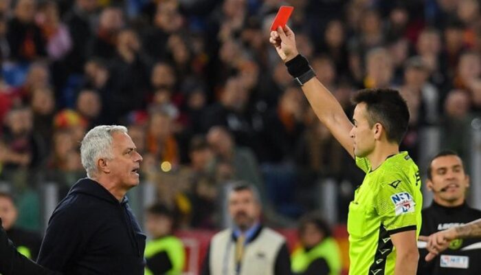 Kronologi Kartu Merah Jose Mourinho