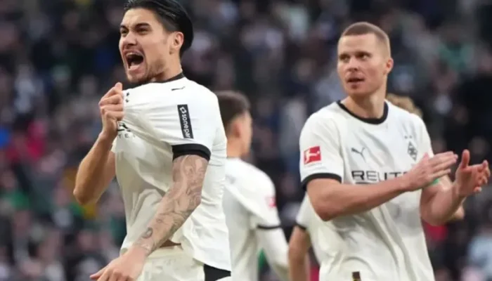 Penalti Kevin Diks Menangkan Moenchengladbach