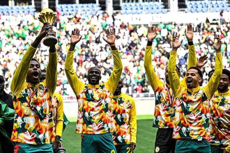 Senegal Tetap Pamerkan Piala Afrika Walau Gelar Juara Dicabut