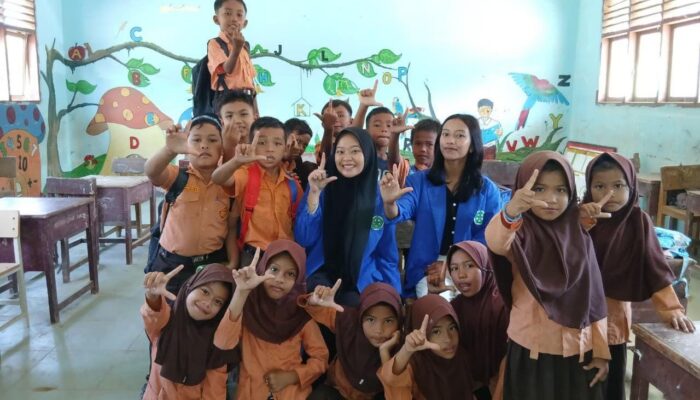 Program PKM Mahasiswa: Sekolah Darurat ANARTA Pulihkan Semangat Belajar Anak Di Desa Lokop, Aceh Timur