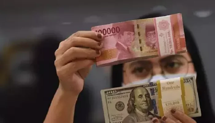 Ancaman Global Meningkat, Rupiah Diprediksi Bisa Tembus Rp20.000 Per Dolar AS