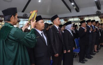 Bupati Dairi Lantik 38 Kepala Sekolah Dan Puskesmas, Tekankan Amanah Dan Tanggung Jawab