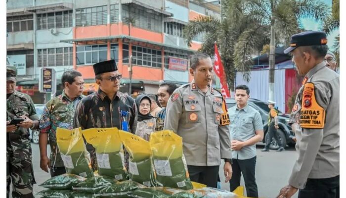 Wali Kota Padangsidimpuan Ikuti Gerakan Pangan Murah Polri, 100 Sak Beras SPHP Ludes