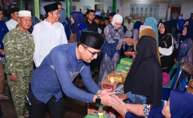 Bupati Fery Tutup Safari Ramadhan Di Sungai Kanan