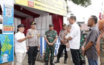 Bupati Padanglawas Tinjau Pos Pelayanan Mudik Lebaran