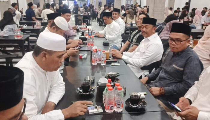 Bupati dan Kapolres Madina Berbaur Bersama Masyarakat di Launching Warkop Madina
