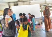 PKM Dosen Unsam Langsa, Distribusi Suplemen dan Edukasi Kesehatan Pascabanjir di Manyak Payed
