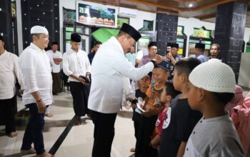 Rombongan Safari Ramadan Pemkab Madina Salat Tarawih di Gunung Tua Panggorengan