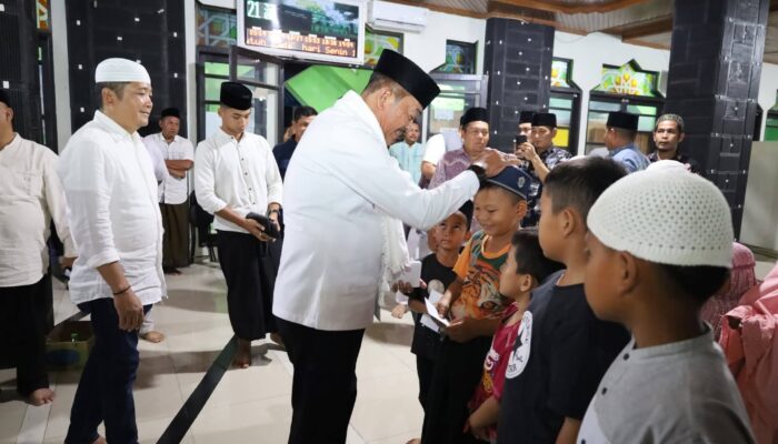 Rombongan Safari Ramadan Pemkab Madina Salat Tarawih di Gunung Tua Panggorengan