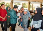 SDIT Nurul ‘Ilmi Kota Padangsidimpuan Santuni Fakir Miskin Dan Anak Yatim