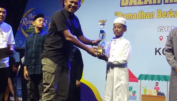 Sekda Tutup Bazar Ramadhan, 18 Pelajar Boyong Hadiah Menteri Ekonomi Kreatif