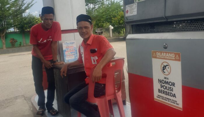 Peci Hitam di SPBU Keudee Paya Abdya, Sentuhan Sederhana yang Sarat Makna