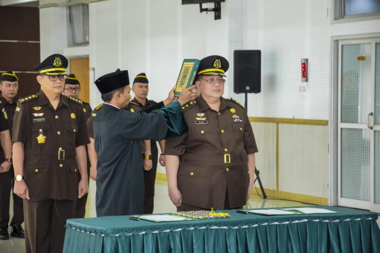 H Musa Dilantik Jadi Asisten Pengawasan Kejati Sumbar