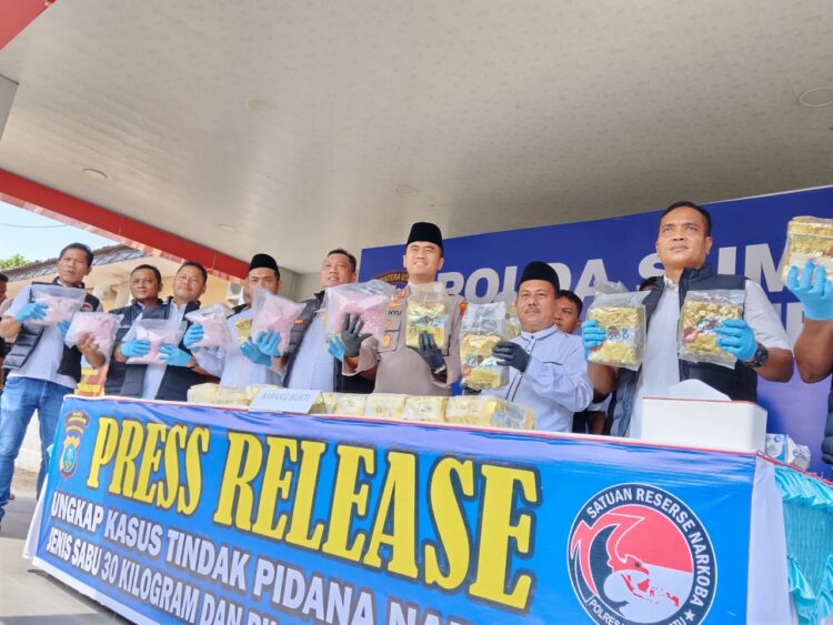 Polres Labuhanbatu Ciduk 2 Kurir Sabu 31,5 Kg dan 30.000 Ekstasi