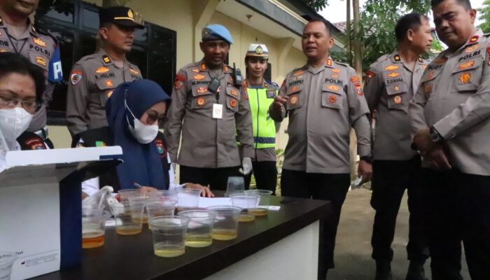 Polres Sergai Tes Urine Mendadak Seluruh Personel Tanpa Terkecuali