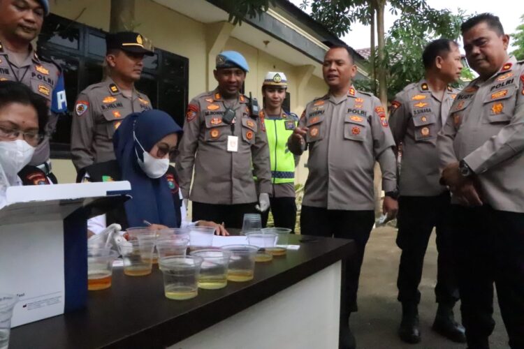 Polres Sergai Tes Urine Mendadak Seluruh Personel Tanpa Terkecuali