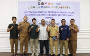 Pemulihan Pascabencana, Bantuan Perbaikan Rumah Tahap II Diserahkan kepada Warga Binjai