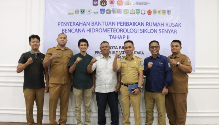 Pemulihan Pascabencana, Bantuan Perbaikan Rumah Tahap II Diserahkan kepada Warga Binjai