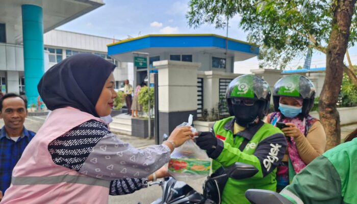 Ramadhan 1447 H, Karyawan Dan Srikandi PLN UIP SBU Tebar Berkah Untuk Sesama