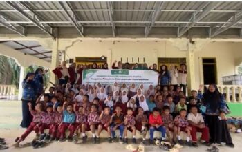 Mahasiswa UISU Berdayakan PKK Dan BKM Masjid Pulihkan Pendidikan Anak Pascabanjir Di Langkat