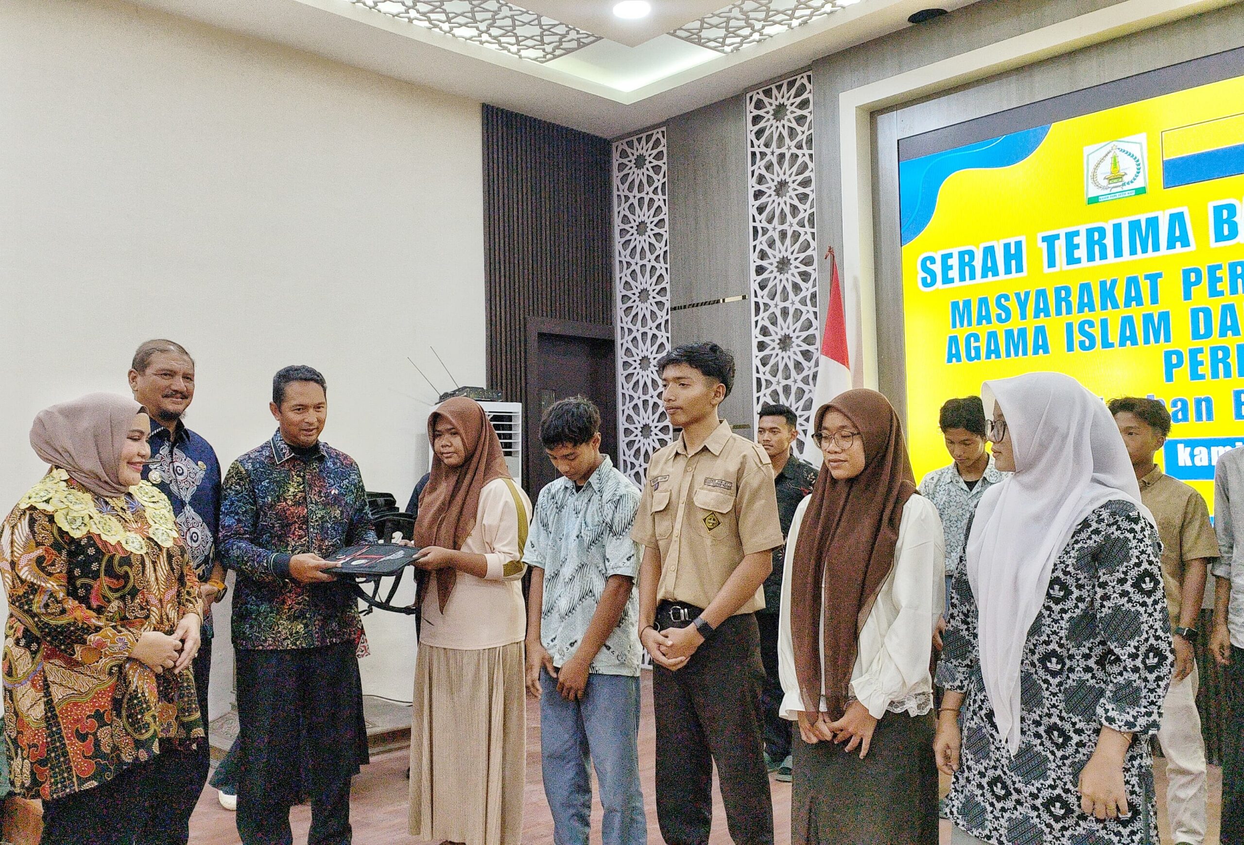Rakyat Perlis Salurkan Bantuan Pendidikan Untuk Generasi Muda Aceh