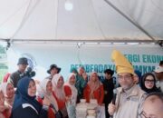 Direktur Badan Gizi Nasional Apresiasi Produk Olahan UMKM Mumtaza Desa Pematang Biara