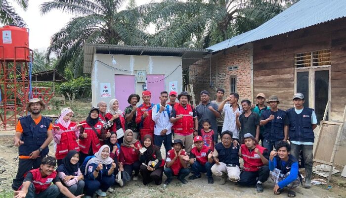 PMI Aceh Tamiang Resmikan Pembangunan MCK Dan Sumur Bor