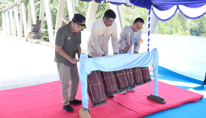 Gubernur Sumut Resmikan Jembatan Rp21,8 Miliar di Pedalaman Tapsel, Bupati Gus Irawan Apresiasi