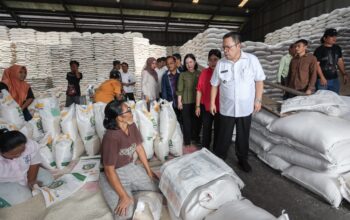 Wali Kota Pematangsiantar Sidak Pasar, Imbau Masyarakat Belanja Bijak