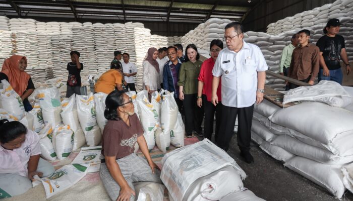 Wali Kota Pematangsiantar Sidak Pasar, Imbau Masyarakat Belanja Bijak