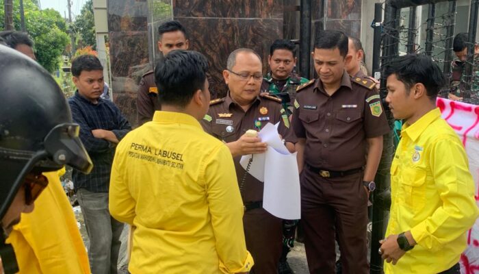 Soal Pemberantasan Korupsi, Perma Labusel Unjuk Rasa di Kejatisu, Minta Evaluasi dan Copot Kajari Labusel