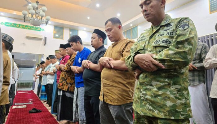TNI dan Warga Peringati Nuzulul Qur’an Ramadhan 1447 Hijriah di Korem Lilawangsa