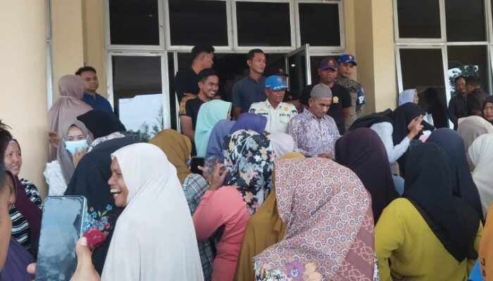 Ratusan Ibu Pertanyakan Bantuan Rumah, Sudah Buka Rekening Nama Hilang