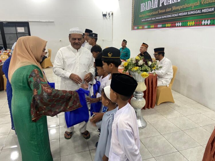 Wakil Ketua DPRA H Ali Basrah Prakarsai Buka Puasa Bersama SKKAT di Medan