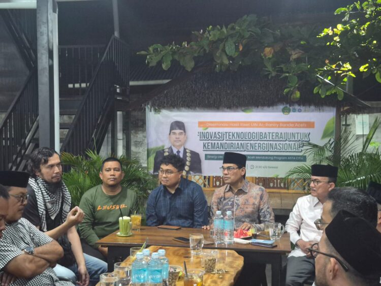 Peneliti UIN Ar-Raniry Kembangkan Material Baterai Ramah Lingkungan