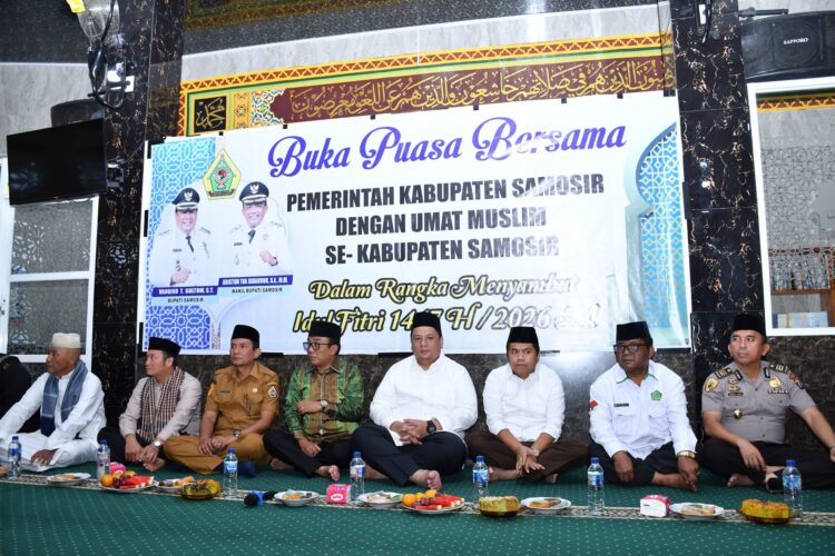 Bupati Dan Wabup Samosir Buka Puasa Bersama Umat Muslim
