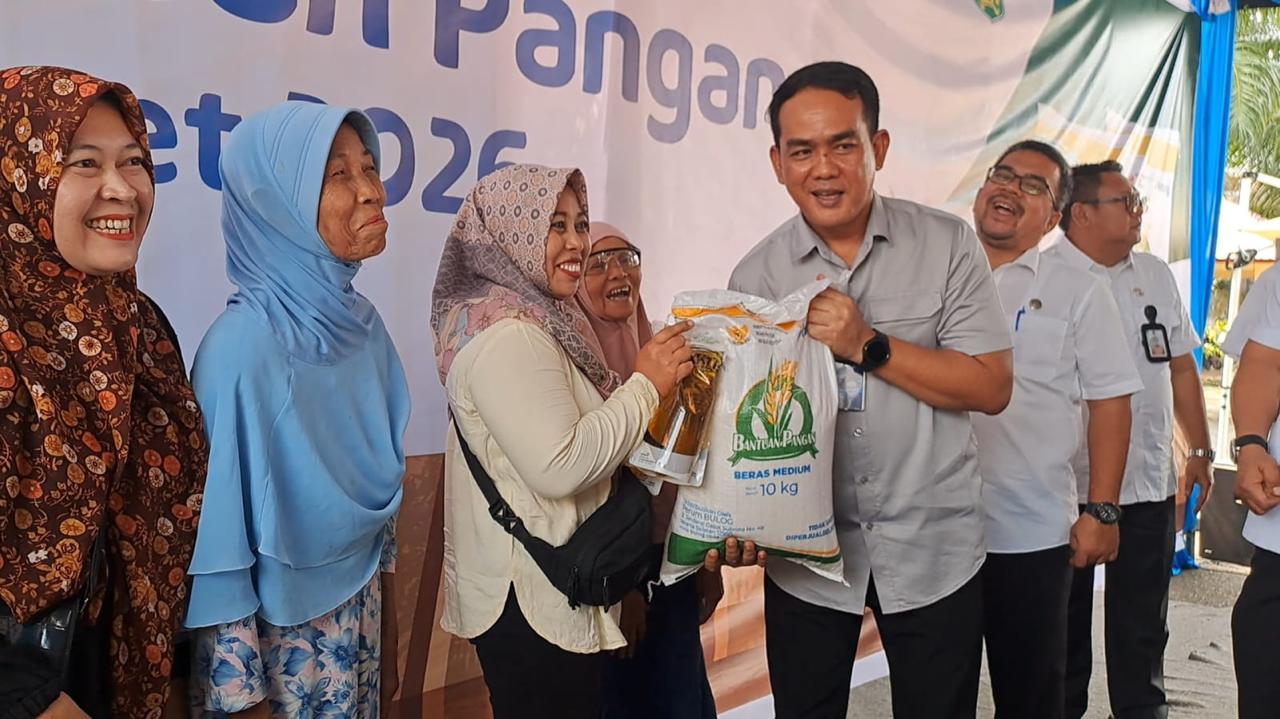 Bulog Mulai Salurkan Bantuan Pangan Kepada 1,75 Juta Warga Sumut
