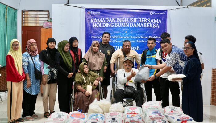 Serentak di 5 Kota, Holding BUMN Danareksa Salurkan 1.000 Paket Ramadan Bagi Komunitas Disabilitas