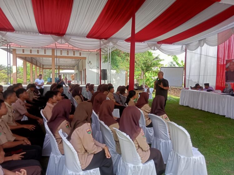 Wakil Ketua DPRD Sumut Tanamkan Nilai Pancasila kepada Siswa SMA Negeri 1 Beringin